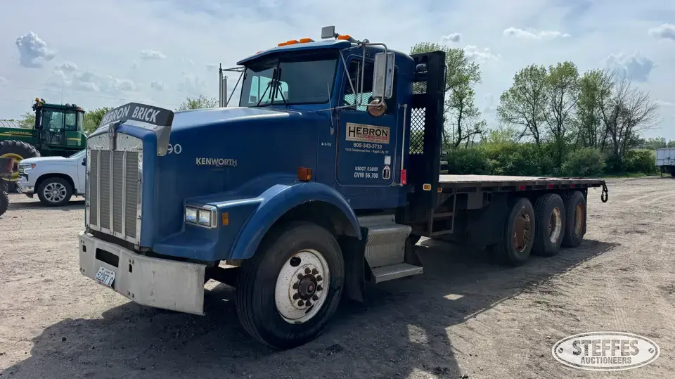 1990 Kenworth T800 Flatbed Truck