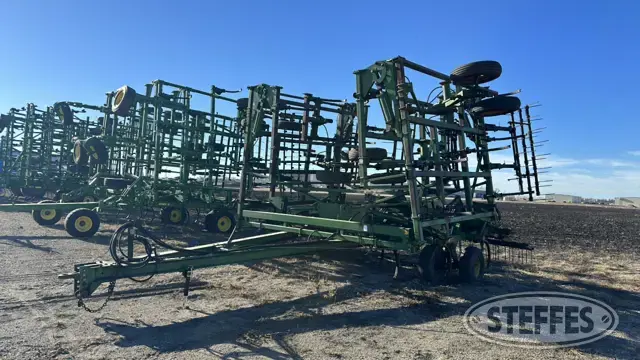 1997 John Deere 685