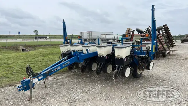 Kinze 3000