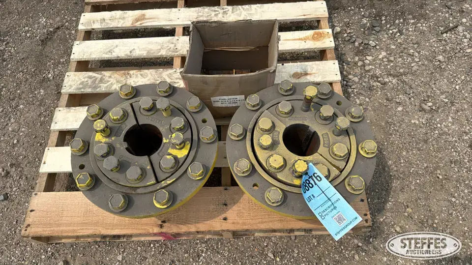 (2) John Deere hubs Tractor Part