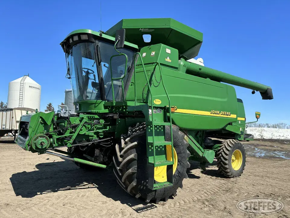 2002 John Deere 9650 Combine