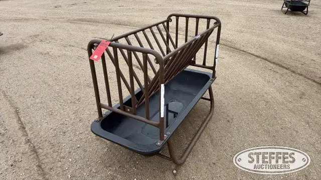 Priefert livestock hay & feed bunk