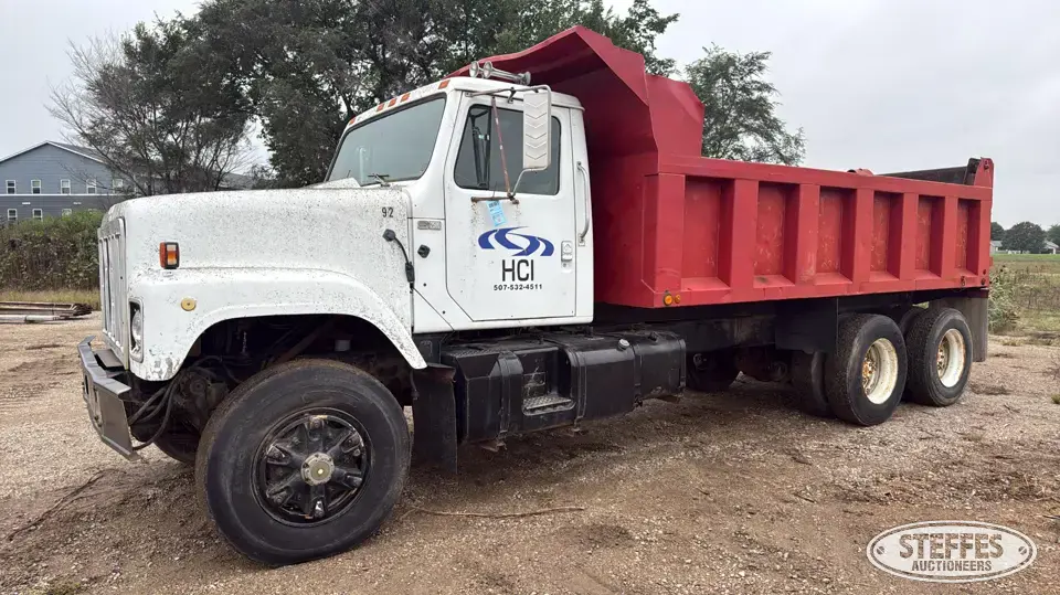 1984 International F2574 Dump Truck