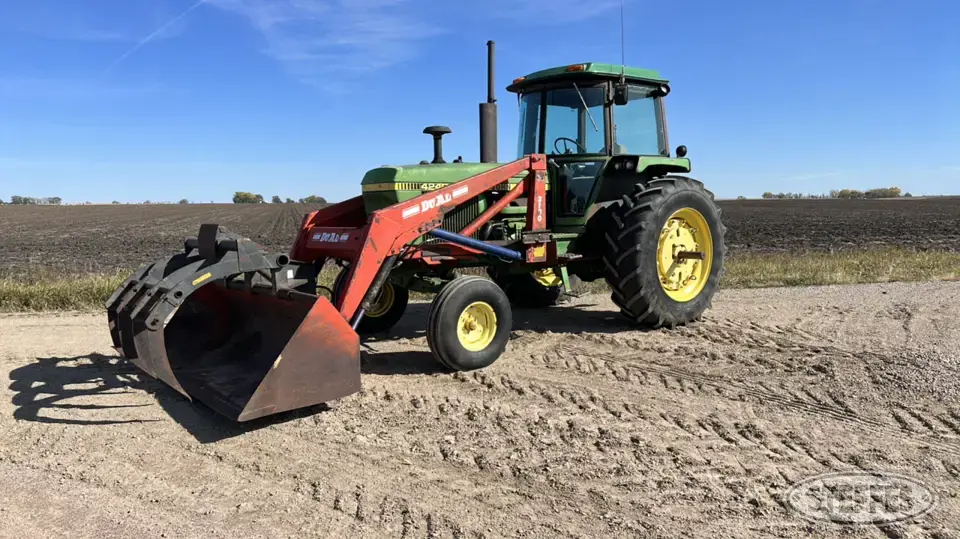 1979 John Deere 4240 2WD Tractor