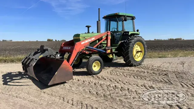 1979 John Deere 4240