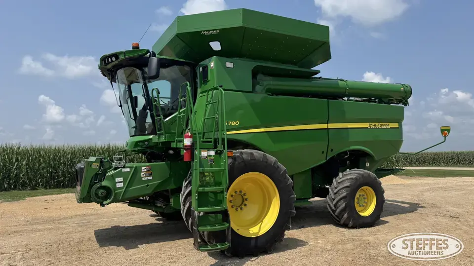 2018 John Deere S780 Combine