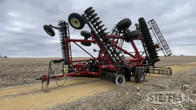 2010 Case-IH 330 Turbo