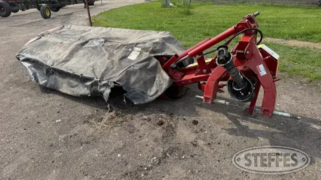 New Holland H6750