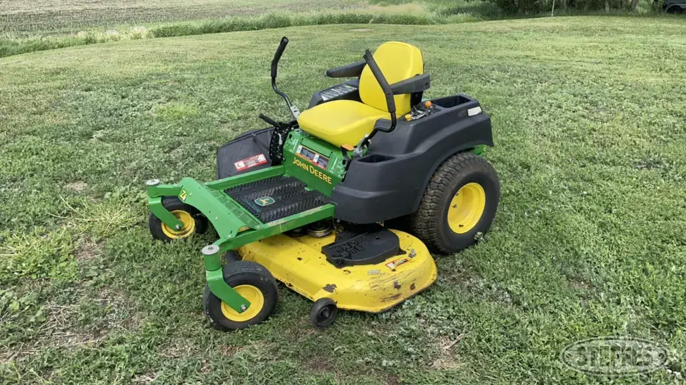 2013 John Deere Z445 Zero Turn Mower