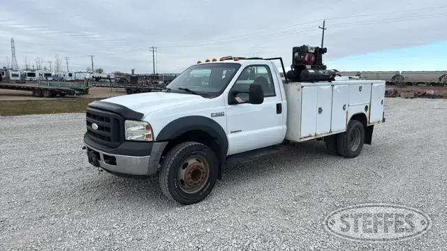 2007 Ford F-550 XL