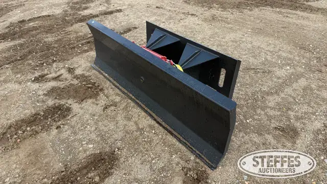Skid steer blade