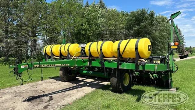 John Deere 1780