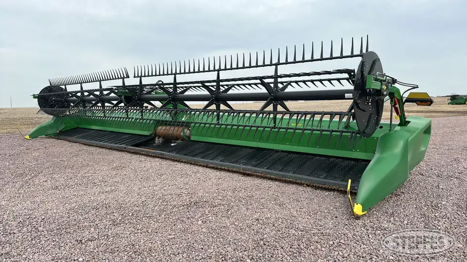 2023 John Deere RD40F Draper Head