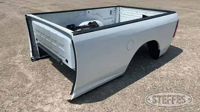 2022 Ram Pickup Box