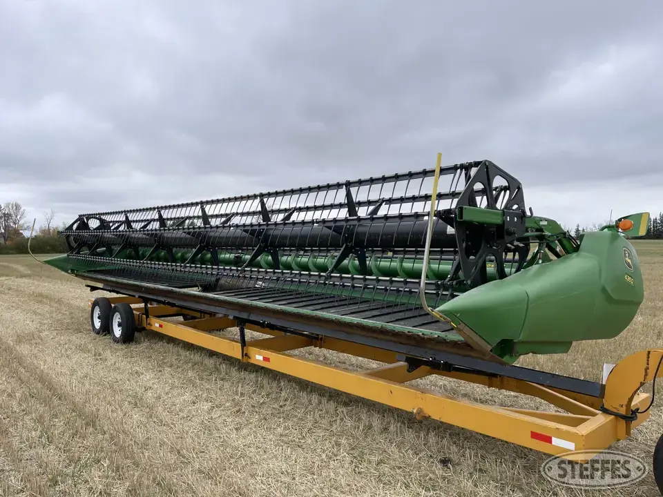 2012 John  Deere 635D Draper Head