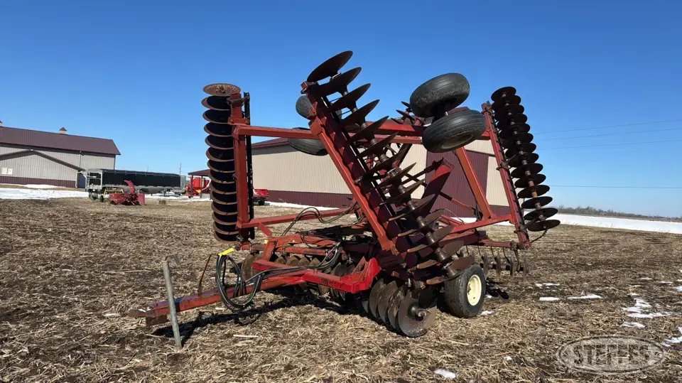 International 496 Disc
