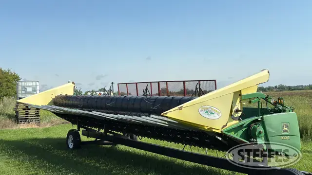 John Deere 930R