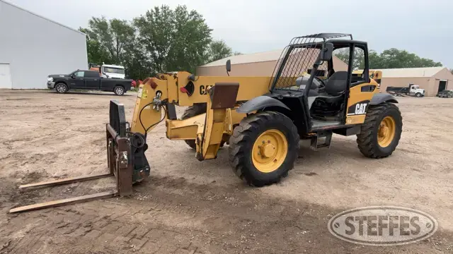 2004 CAT TH360B