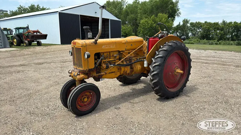 1951 Minneapolis-Moline Z Collectible Tractor