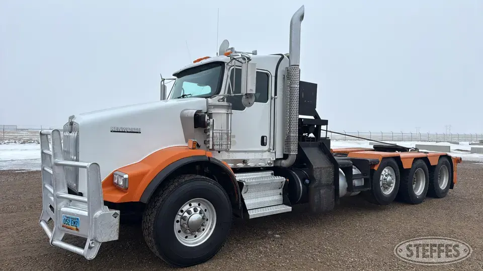 2016 Kenworth T800 Winch Truck
