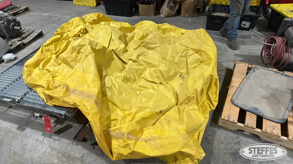 John Deere 1890 poly tank cover Ag Equipment Part
