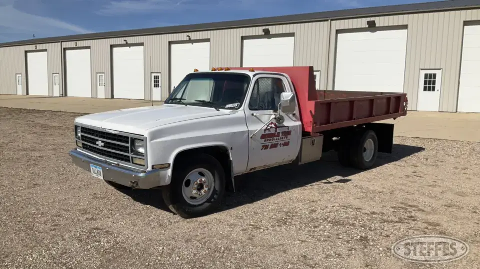 1989 Chevrolet C30 Dump Truck