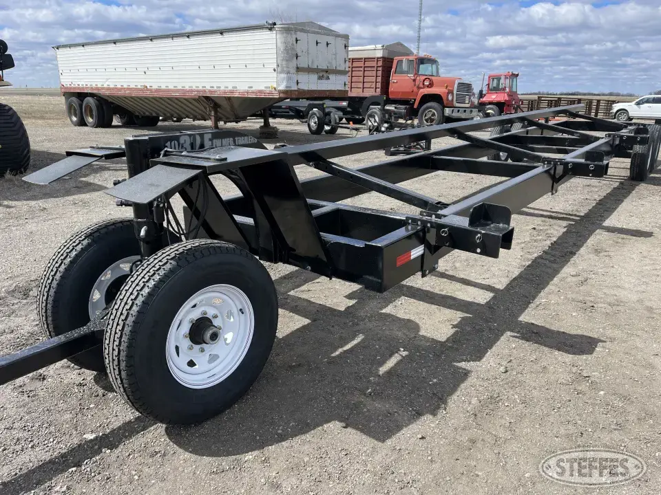2023 FW Mfg 1032F-HD Header Trailer