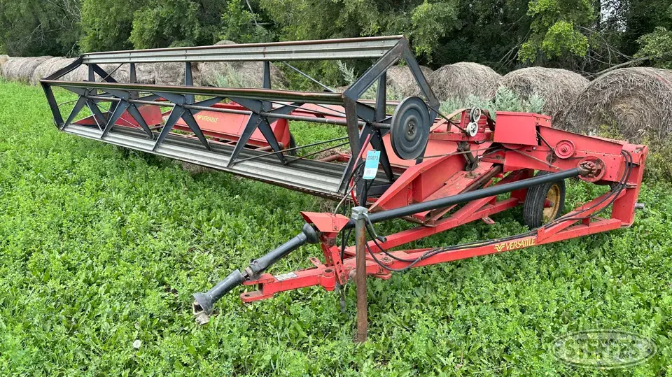 1983 Versatile Pull-Type Swather