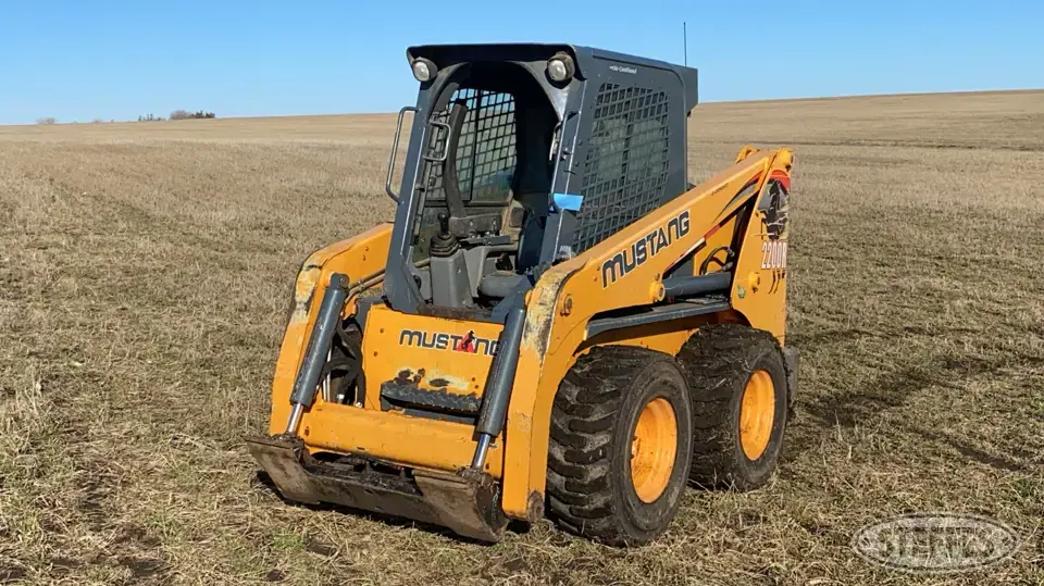 Mustang 2200R Wheeled Skid Steer
