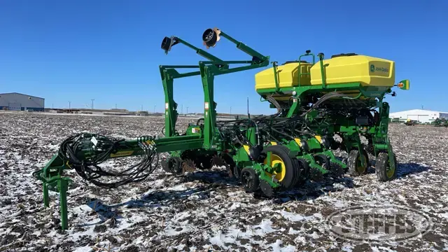 2023 John Deere 1775NT