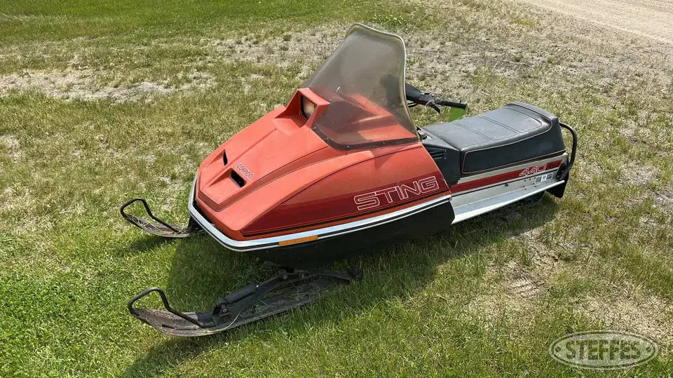 1979 Scorpion Sting 440 Snowmobile