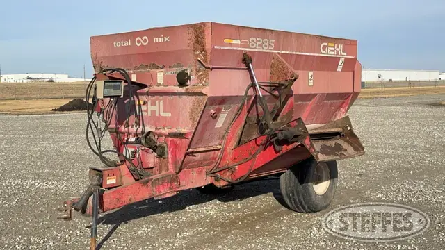 Gehl 8285