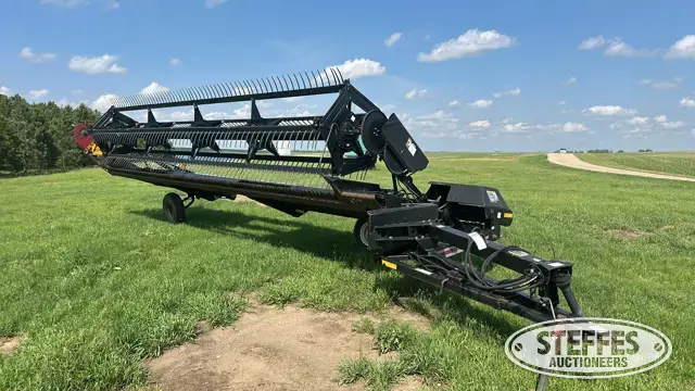 2000 MacDon Premier 1900