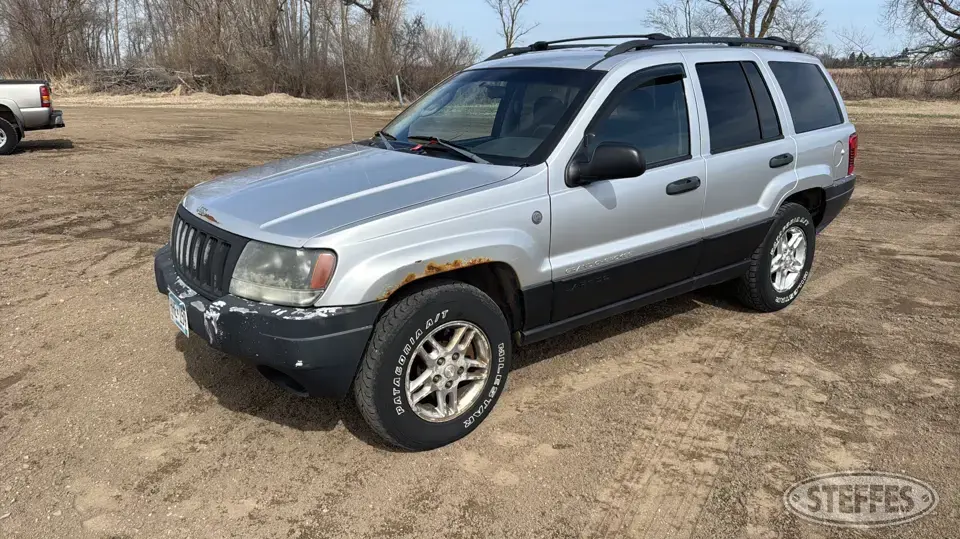 2004 Jeep Grand Cherokee Laredo SUV