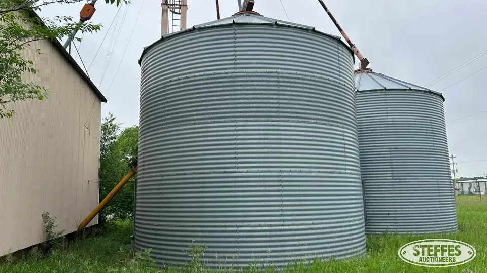 Butler grain bin