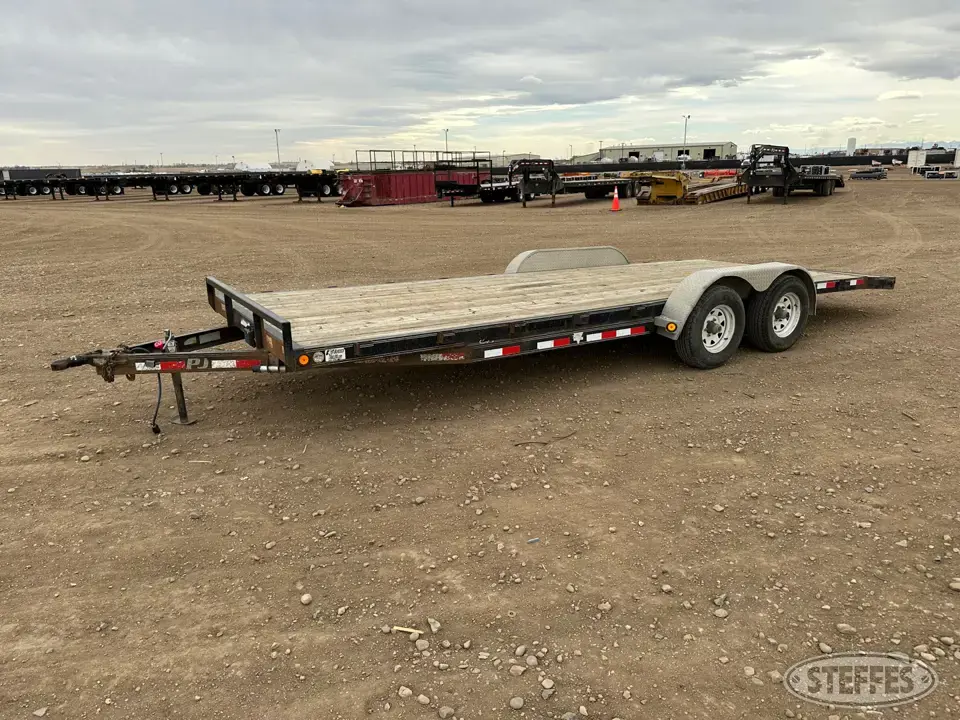 2015 PJ Trailers C522 Flatbed Trailer