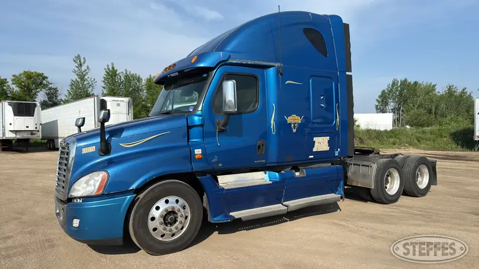 2011 Freightliner Cascadia 125 Conventional Truck with Sleeper