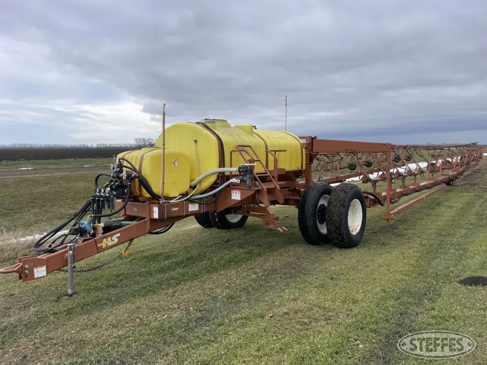 2003 H&S Pull-Type Sprayer