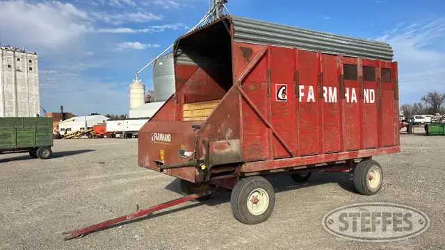 Farmhand forage wagon
