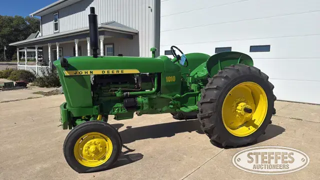 John Deere 1010
