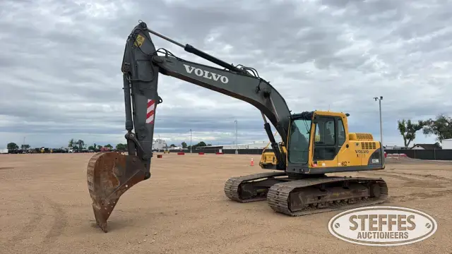2006 Volvo EC210B LC