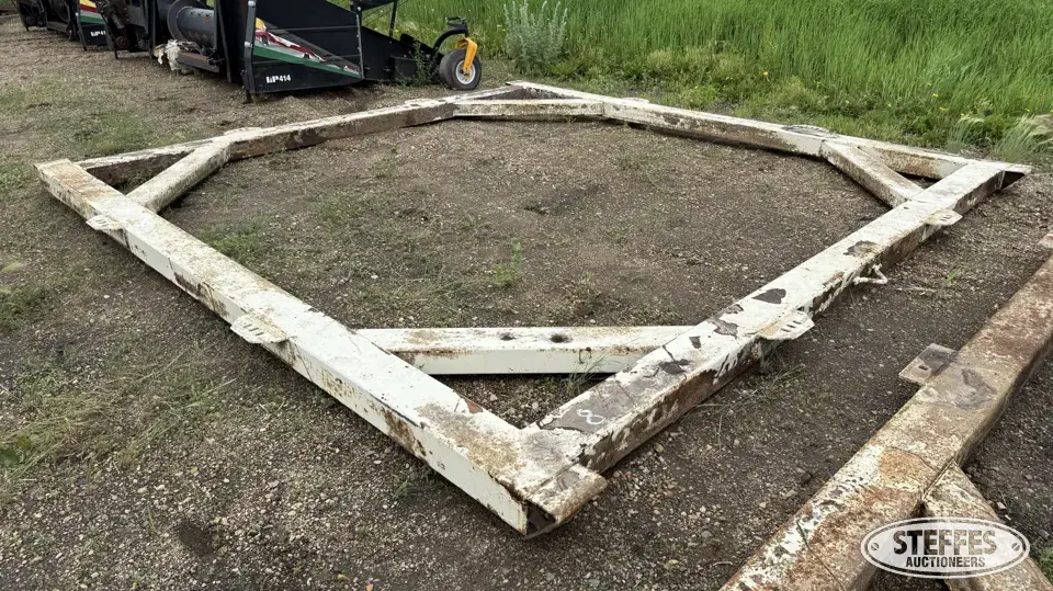 Hopper bin base