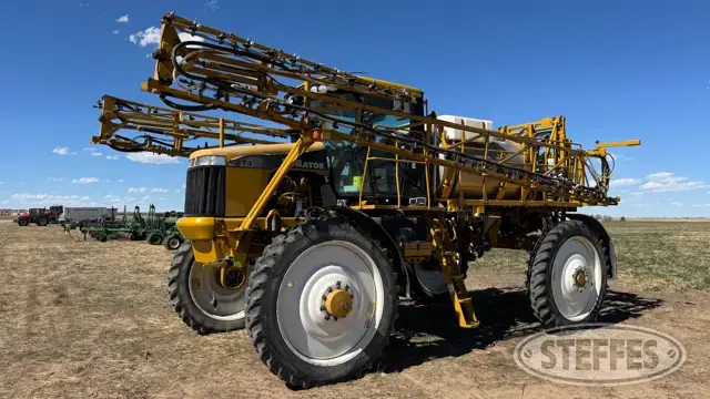 2008 Ag-Chem RoGator 874