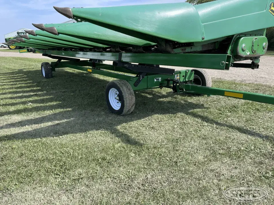 Unverferth HT25 Header Trailer
