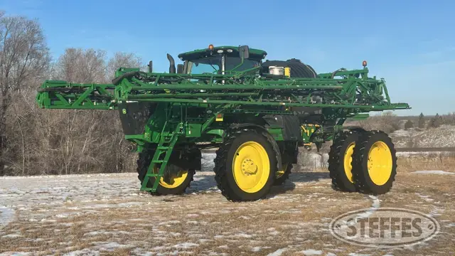 2019 John Deere R4044