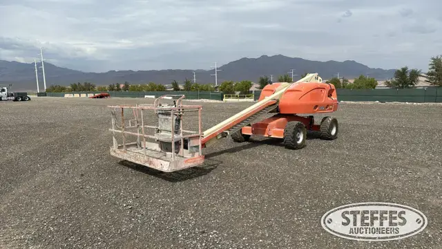 2007 JLG 400S