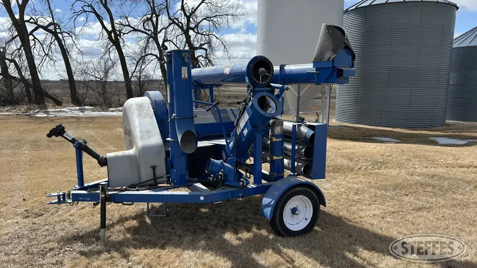 2015 Brandt 5200EX Pneumatic Grain Equipment