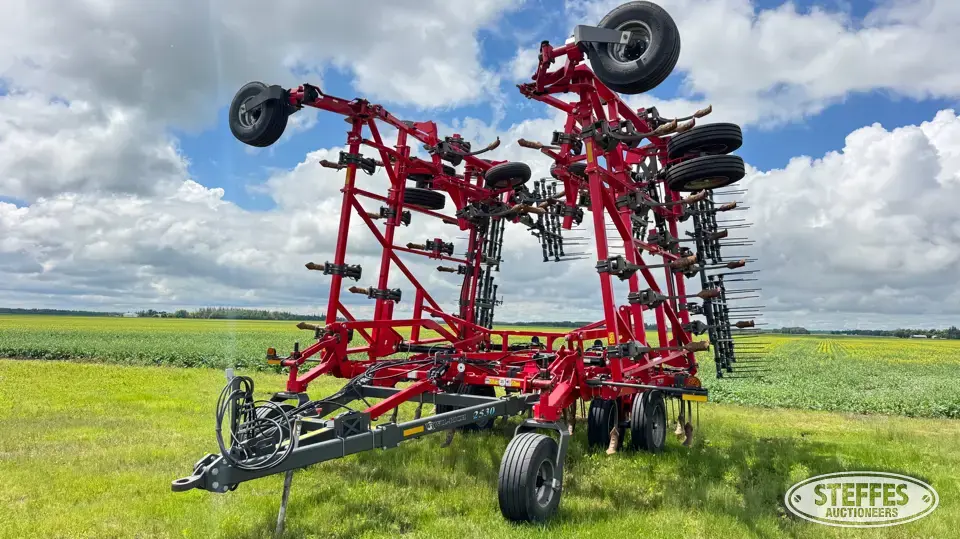 2023 Wil-Rich 2530 Chisel Plow