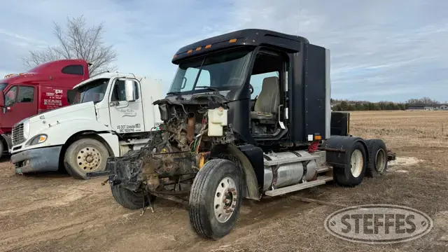 2000 Freightliner Century