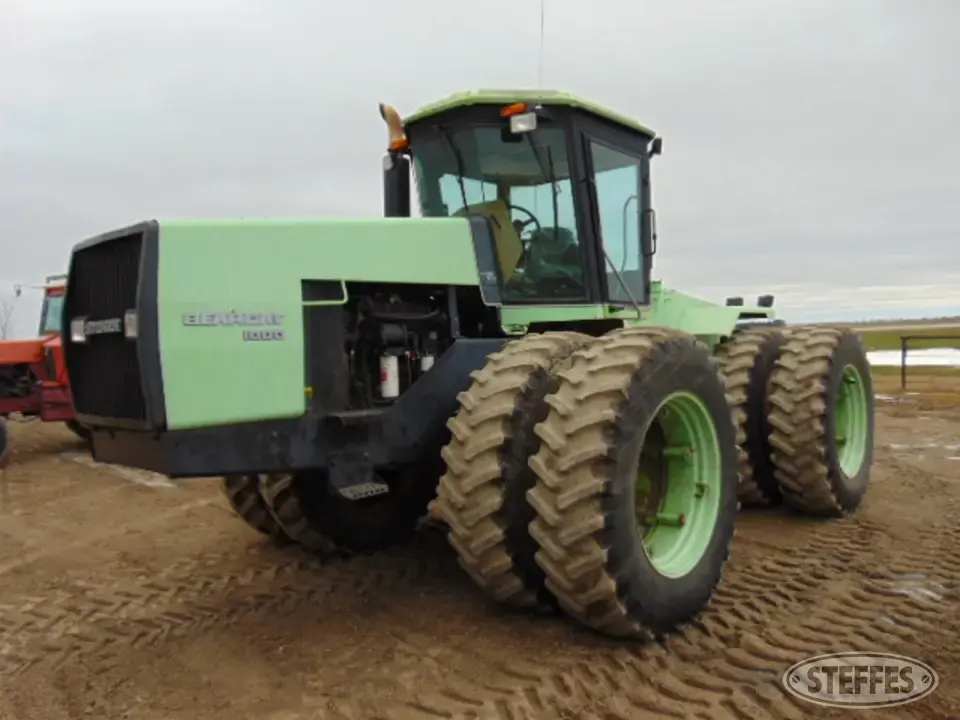 Steiger Bearcat 1000 4WD Tractor